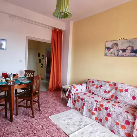 Hotel Freshwater Pirates